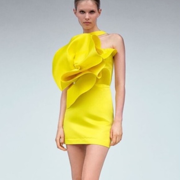 Zara Dresses & Skirts - Zara Limited Edition Neon Yellow Voluminous Ruffles Mini Dress Large NWT